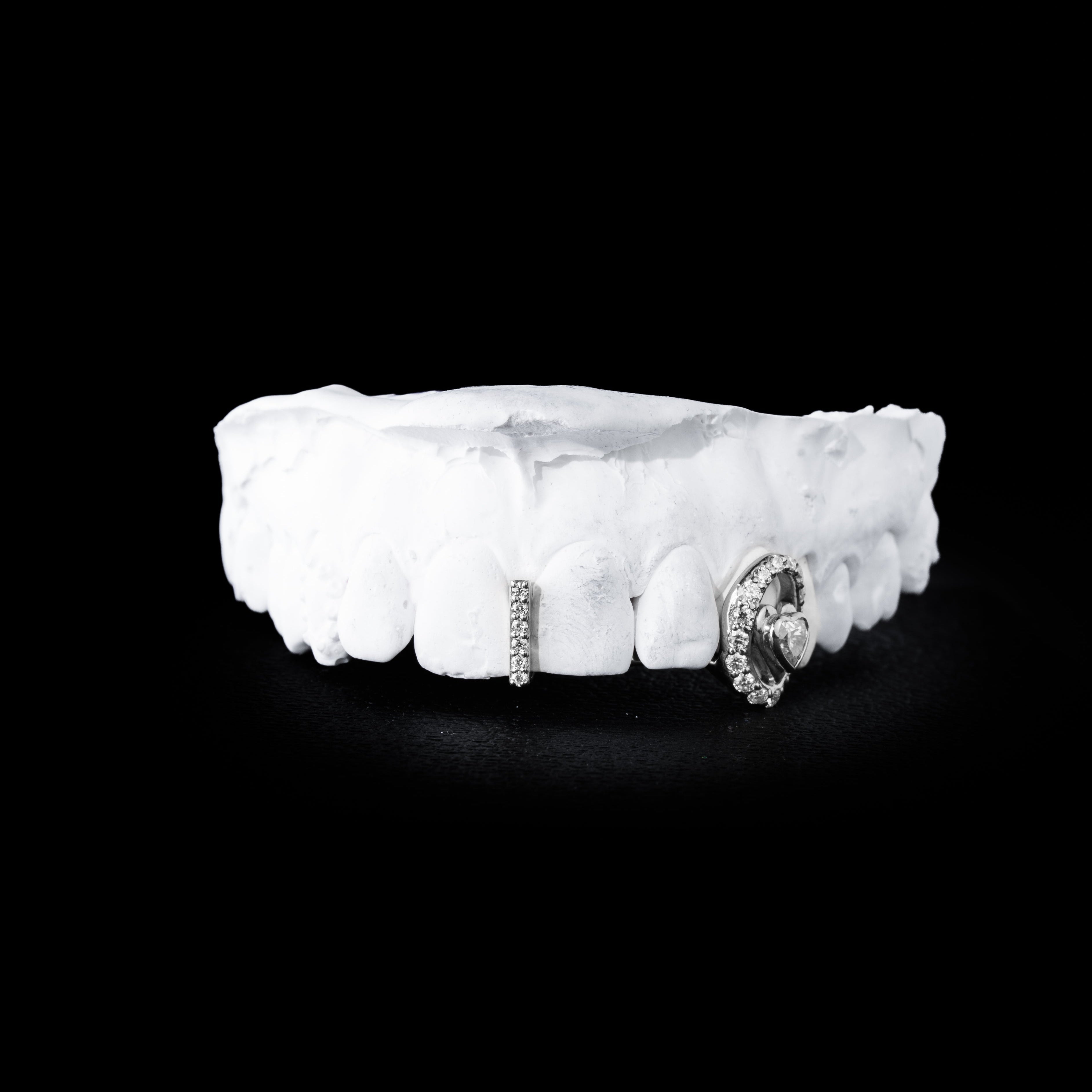Heart Cut Diamond Window | Iced Bar