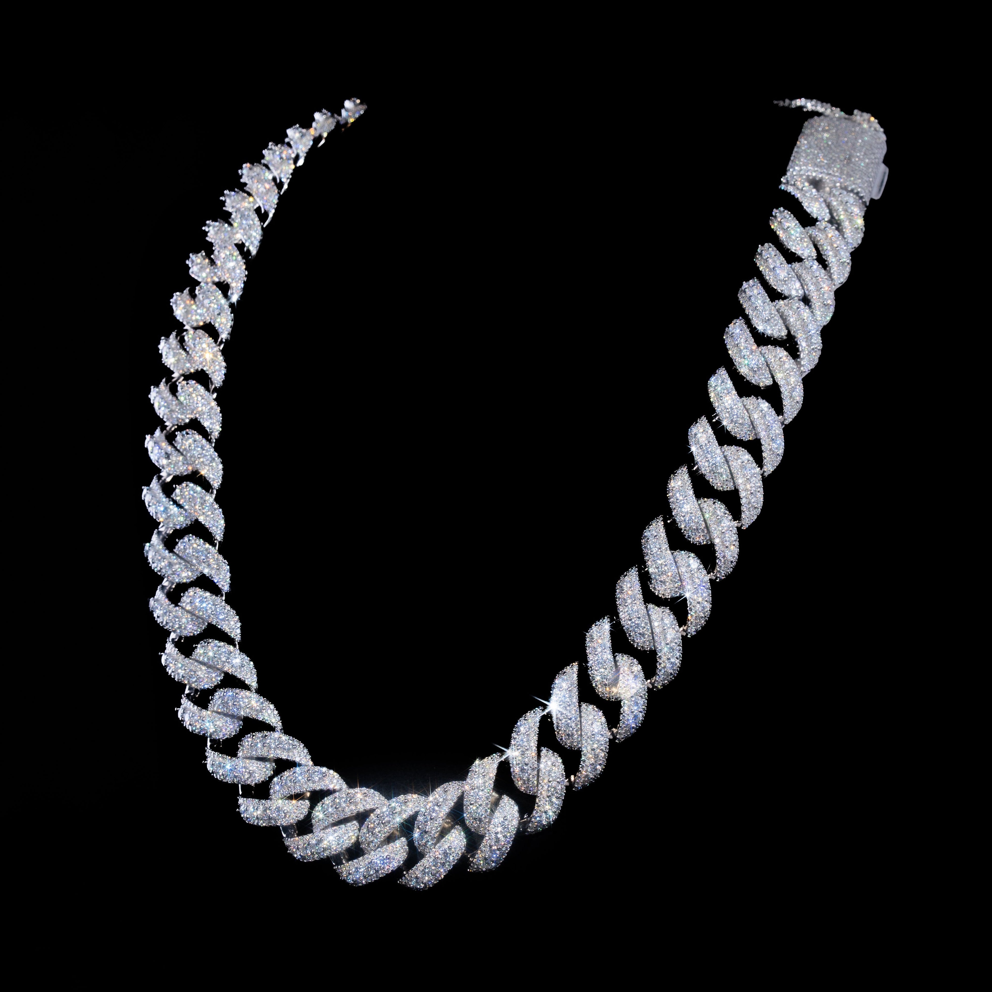 18mm Raised Pointer Cuban Chain